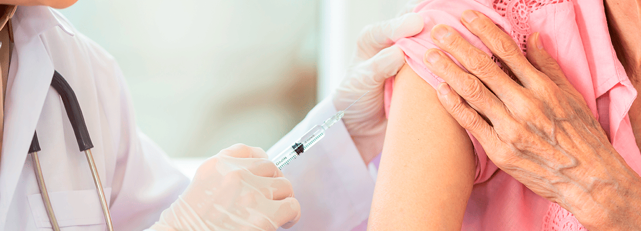 Vacunas contra el neumococo y la influenza a adultos mayores en tiempos de COVID-19