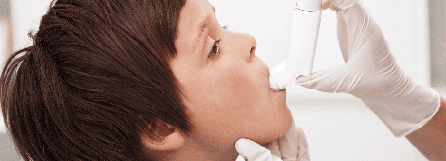 ¿Es seguro el uso de inhaladores en niños con asma?